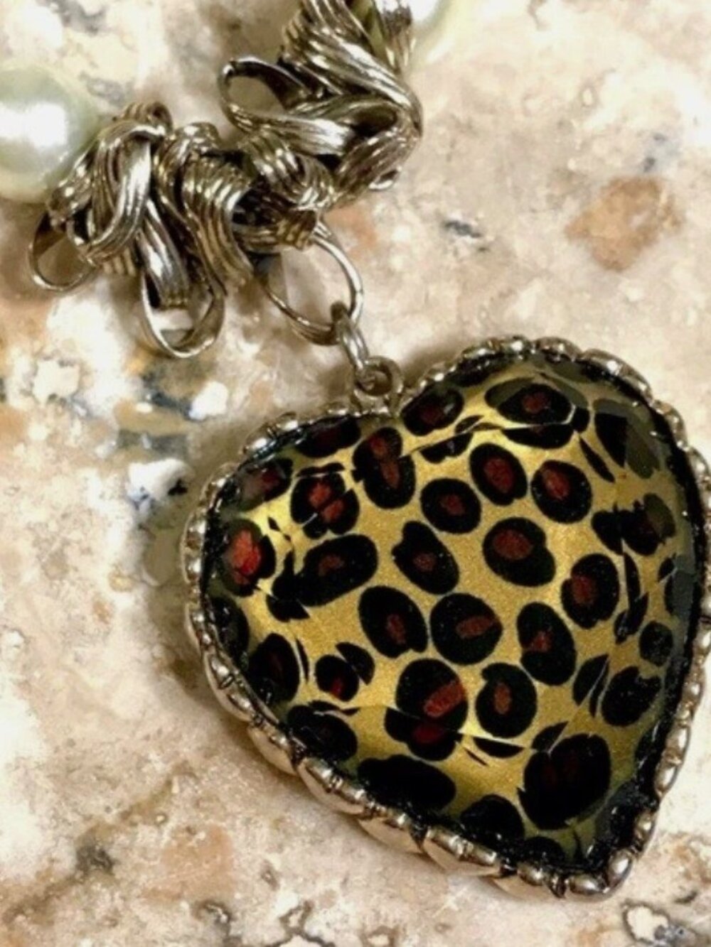 Betsey Johnson Leopard Heart Bracelet - Picture 2 of 2
